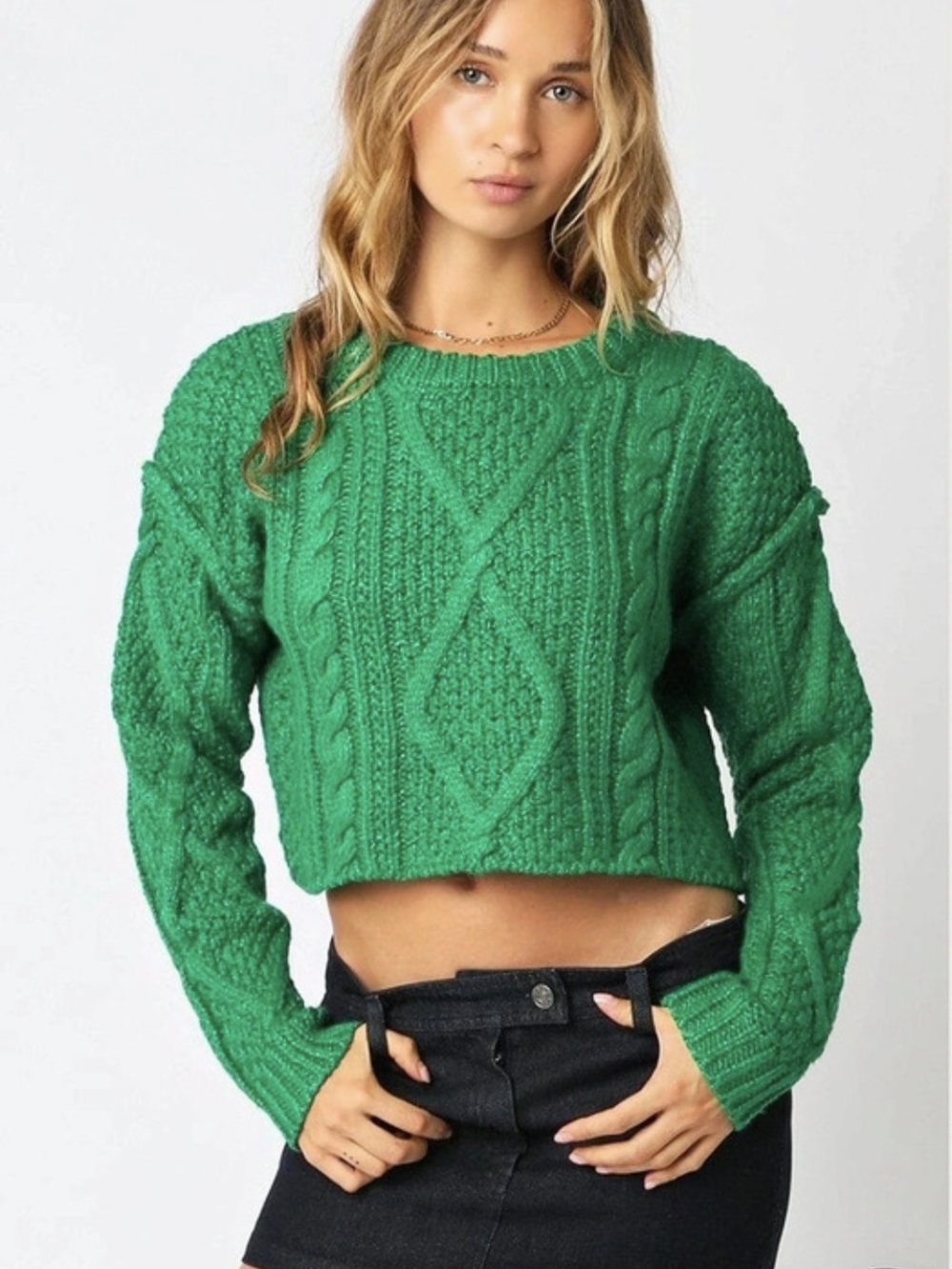 olivaceous Cable Knit Cropped Pullover Sweater in Green 💚 NWT's